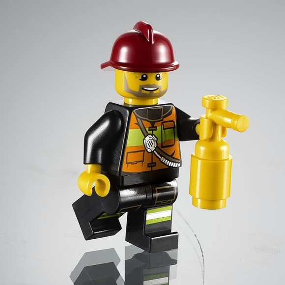 Exclusive 36 piece Fireman/car Set NWT - Picture 4 of 7